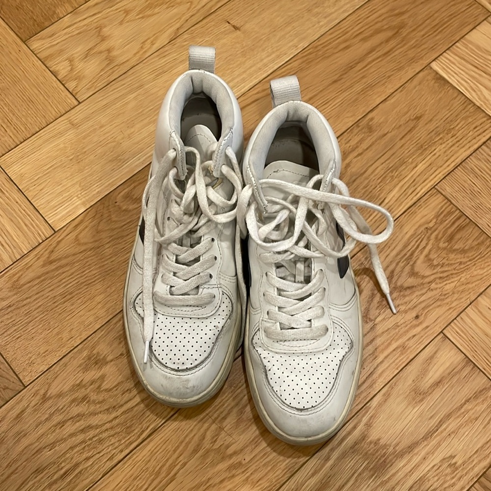 High top sneakers